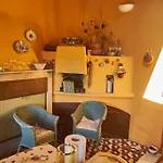 Bed and Breakfast Sotto Il Castello Trebiano