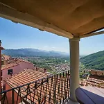 Bed and Breakfast Sotto Il Castello *
