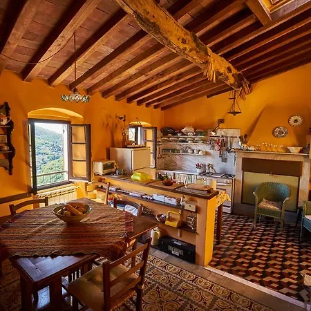 ベッド・アンド・ブレックファスト Sotto Il Castello Trebiano