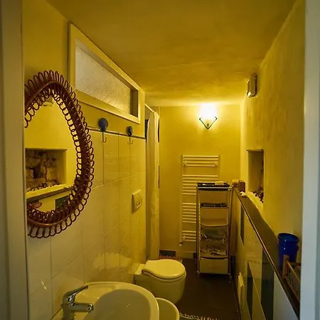 Sotto Il Castello