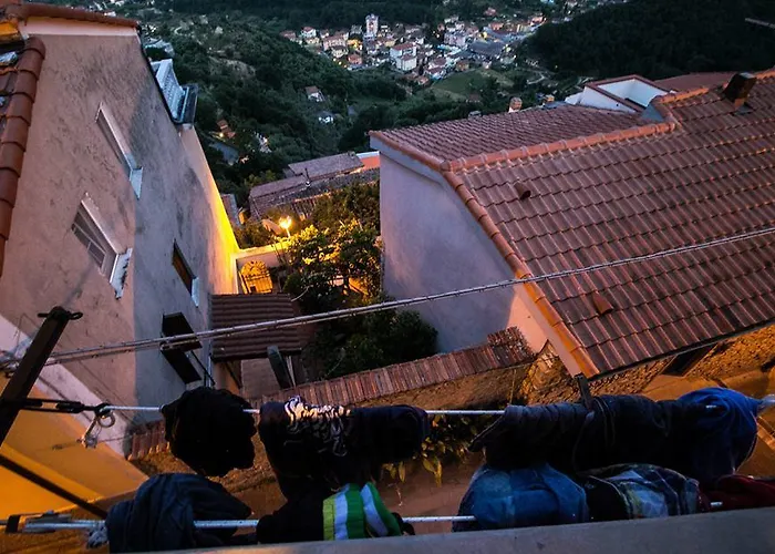 Bed and Breakfast Sotto Il Castello Trebiano