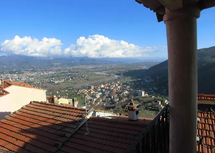 Bed and Breakfast Sotto Il Castello Trebiano