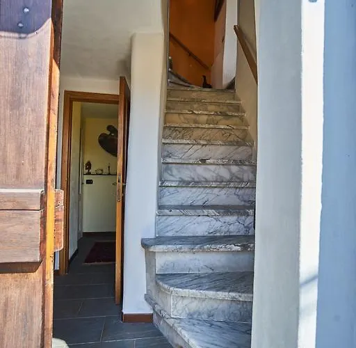 Bed and Breakfast Sotto Il Castello Trebiano